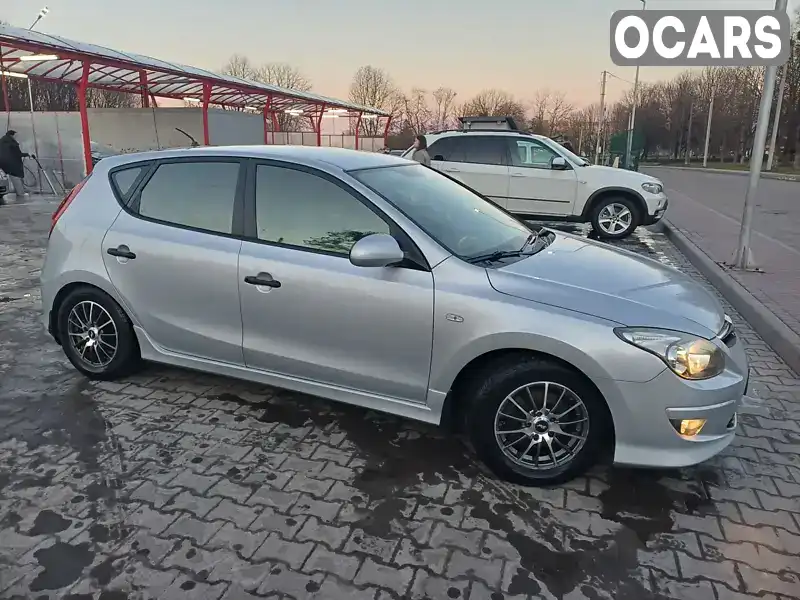 Хетчбек Hyundai i30 2010 1.4 л. Ручна / Механіка обл. Волинська, Луцьк - Фото 1/12