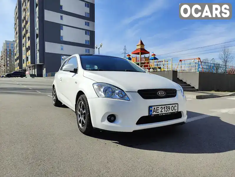 Хетчбек Kia Ceed 2008 1.4 л. Ручна / Механіка обл. Київська, Київ - Фото 1/21