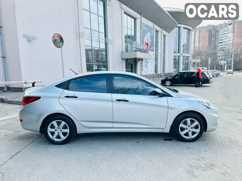 Седан Hyundai Accent 2012 1.4 л. Ручна / Механіка обл. Дніпропетровська, Дніпро (Дніпропетровськ) - Фото 1/16