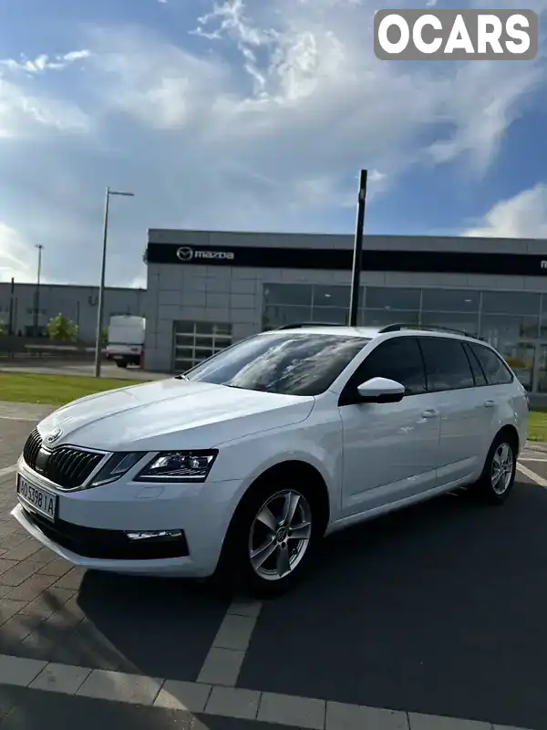 Универсал Skoda Octavia 2019 1.6 л. Ручная / Механика обл. Закарпатская, Мукачево - Фото 1/21