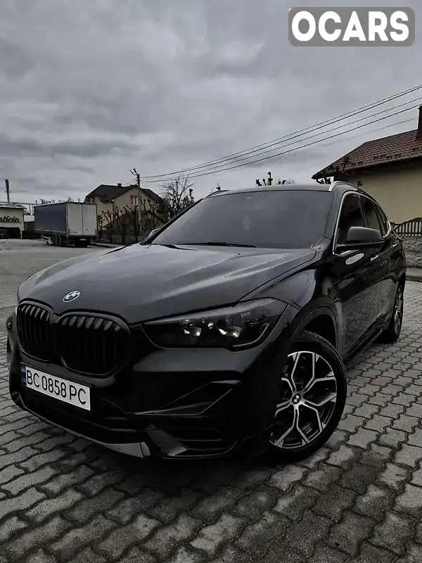 Внедорожник / Кроссовер BMW X1 2019 2 л. Автомат обл. Львовская, Городок - Фото 1/21