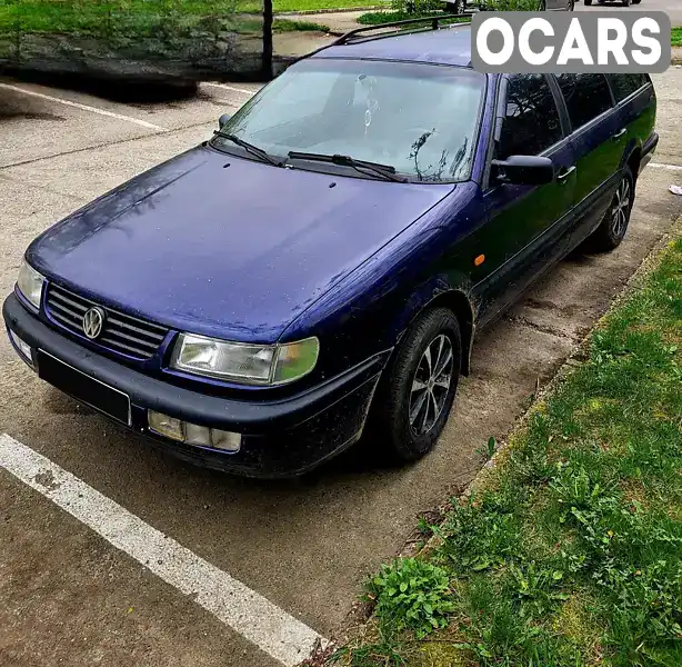 Универсал Volkswagen Passat 1995 1.8 л. Ручная / Механика обл. Закарпатская, Ужгород - Фото 1/4