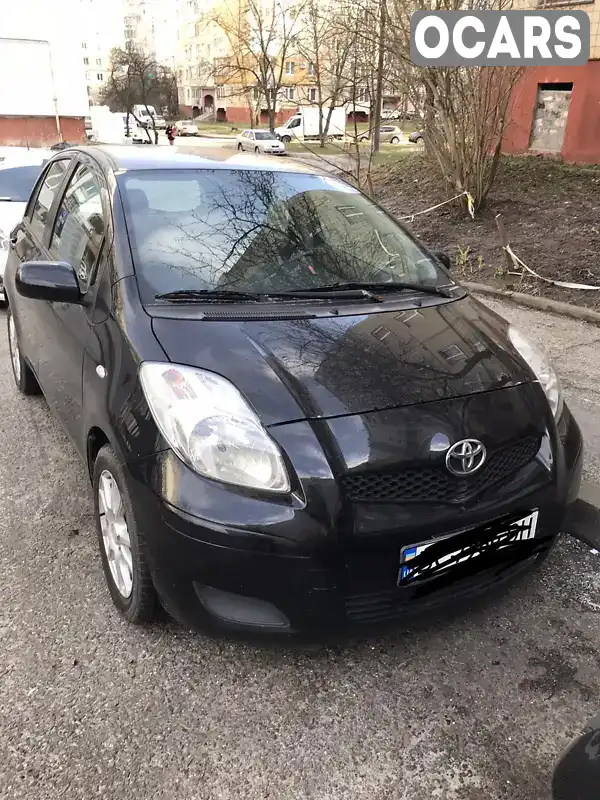 Хэтчбек Toyota Yaris 2008 1.3 л. Ручная / Механика обл. Львовская, Львов - Фото 1/18