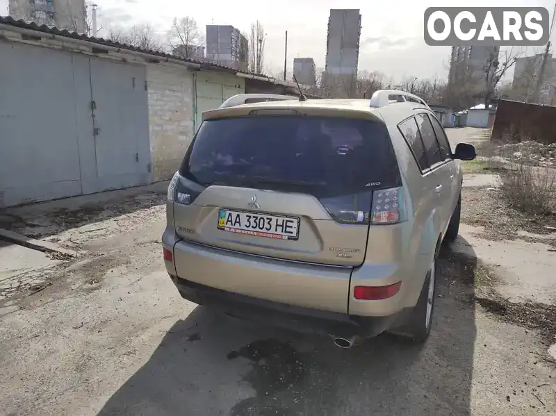 Внедорожник / Кроссовер Mitsubishi Outlander XL 2008 2.36 л. Вариатор обл. Киевская, Киев - Фото 1/5