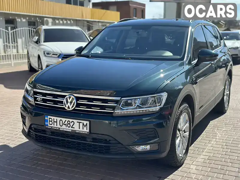 Позашляховик / Кросовер Volkswagen Tiguan 2017 1.98 л. Автомат обл. Одеська, Одеса - Фото 1/19