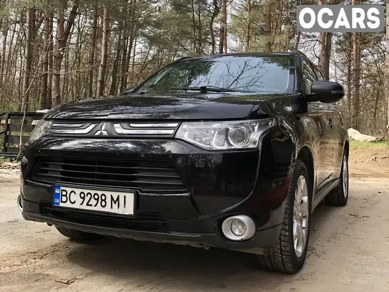 Внедорожник / Кроссовер Mitsubishi Outlander 2013 2.27 л. Ручная / Механика обл. Львовская, Новояворовск - Фото 1/19