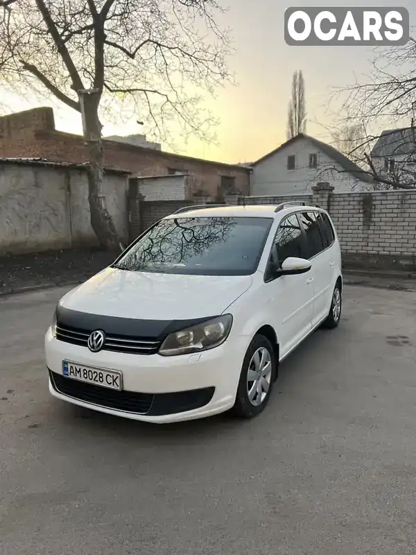 Минивэн Volkswagen Touran 2012 1.6 л. Автомат обл. Житомирская, Житомир - Фото 1/21