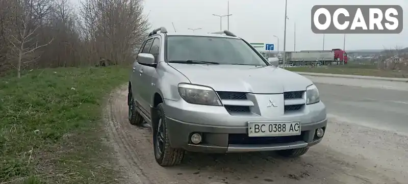 Внедорожник / Кроссовер Mitsubishi Outlander 2003 2 л. Ручная / Механика обл. Львовская, Золочев - Фото 1/11