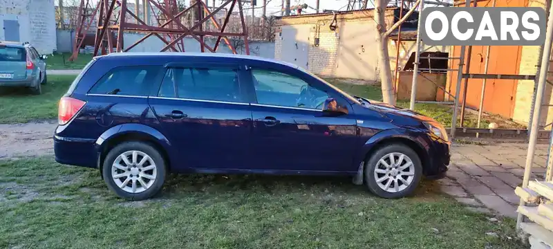 Універсал Opel Astra 2011 1.69 л. Ручна / Механіка обл. Кіровоградська, Кропивницький (Кіровоград) - Фото 1/20