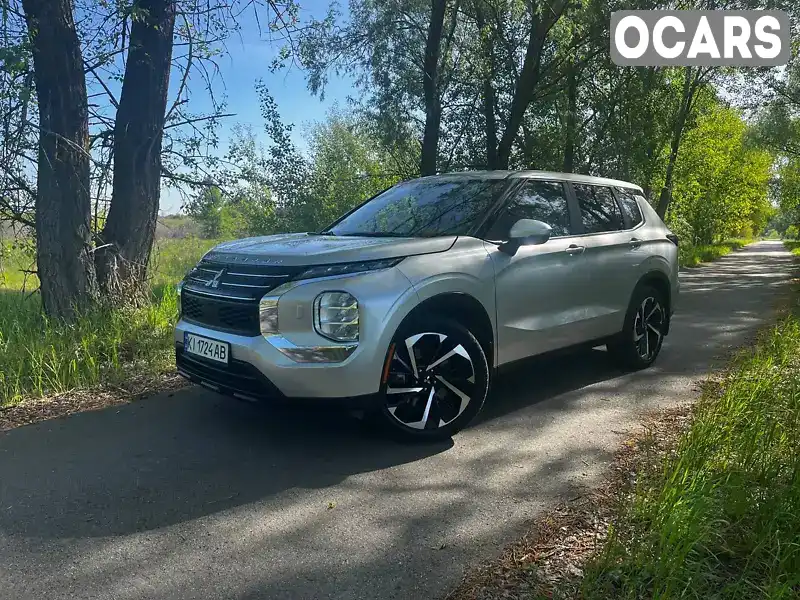 Позашляховик / Кросовер Mitsubishi Outlander 2021 2.49 л. Варіатор обл. Київська, Київ - Фото 1/21