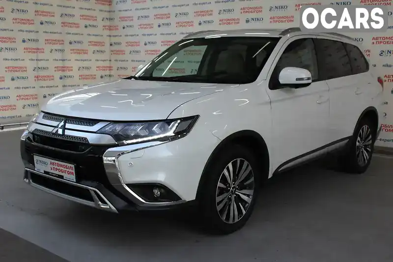 Позашляховик / Кросовер Mitsubishi Outlander 2020 2.36 л. Варіатор обл. Київська, Київ - Фото 1/21