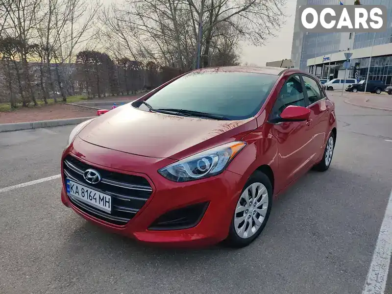 Хэтчбек Hyundai Elantra 2016 2 л. Автомат обл. Киевская, Киев - Фото 1/21