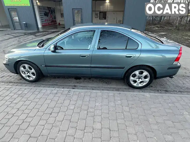 Седан Volvo S60 2002 2.4 л. Автомат обл. Харьковская, Харьков - Фото 1/21