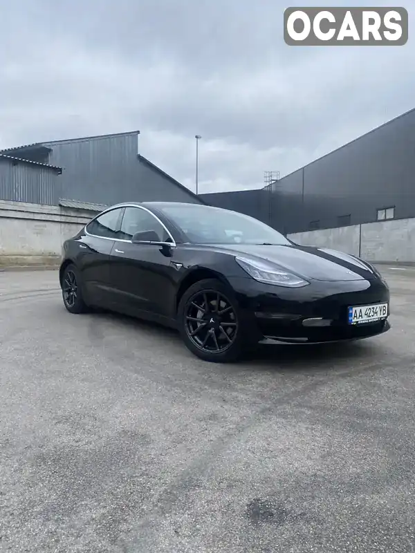 Седан Tesla Model 3 2019 null_content л. Автомат обл. Киевская, Киев - Фото 1/12