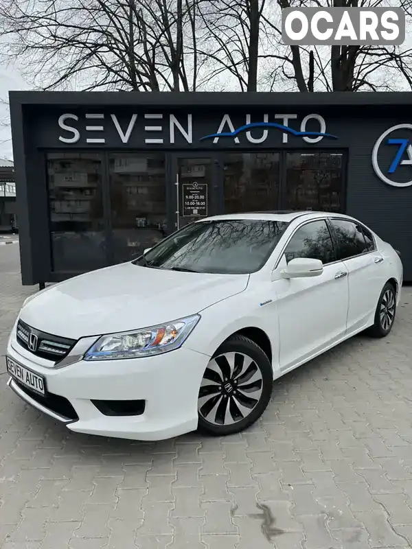 Седан Honda Accord 2015 2 л. обл. Чернівецька, Чернівці - Фото 1/21