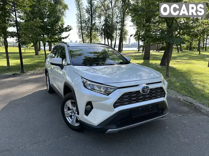 Внедорожник / Кроссовер Toyota RAV4 2021 2.49 л. Вариатор обл. Киевская, Киев - Фото 1/21