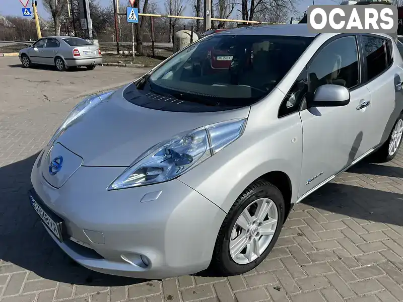 Хэтчбек Nissan Leaf 2011 null_content л. обл. Киевская, Киев - Фото 1/14