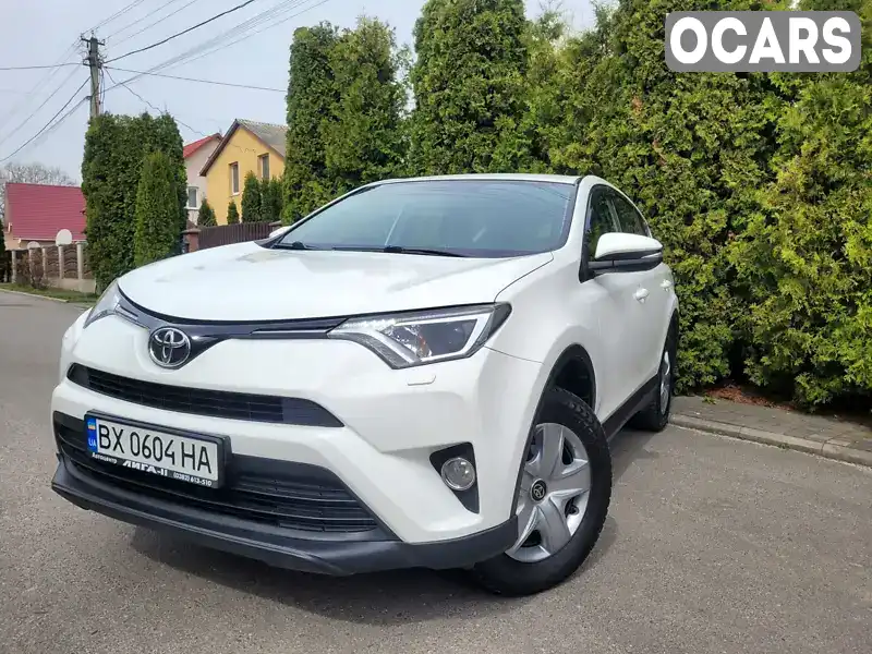 Позашляховик / Кросовер Toyota RAV4 2017 2 л. Ручна / Механіка обл. Хмельницька, Хмельницький - Фото 1/21