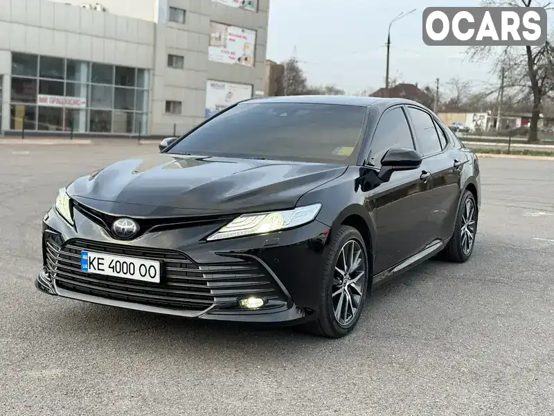 Седан Toyota Camry 2023 2.49 л. Автомат обл. Дніпропетровська, Кривий Ріг - Фото 1/21