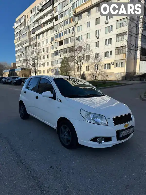 Хэтчбек Chevrolet Aveo 2010 1.5 л. Ручная / Механика обл. Запорожская, Запорожье - Фото 1/8