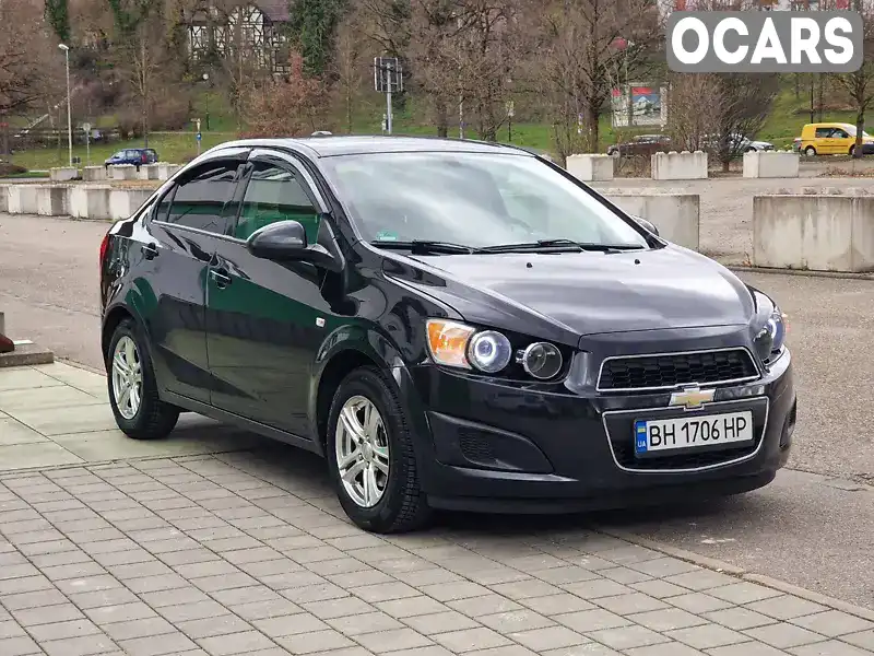 Седан Chevrolet Sonic 2015 1.8 л. Ручная / Механика обл. Одесская, Одесса - Фото 1/21