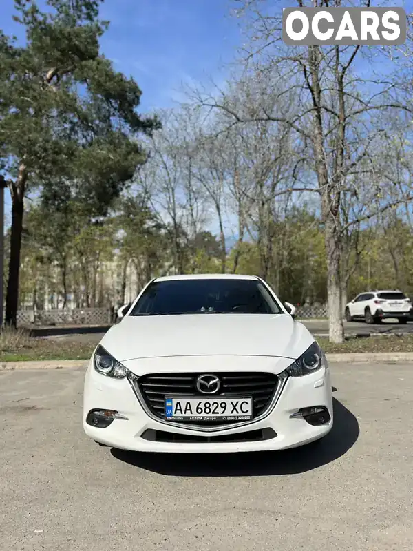 Хэтчбек Mazda 3 2017 1.5 л. Автомат обл. Киевская, Киев - Фото 1/11