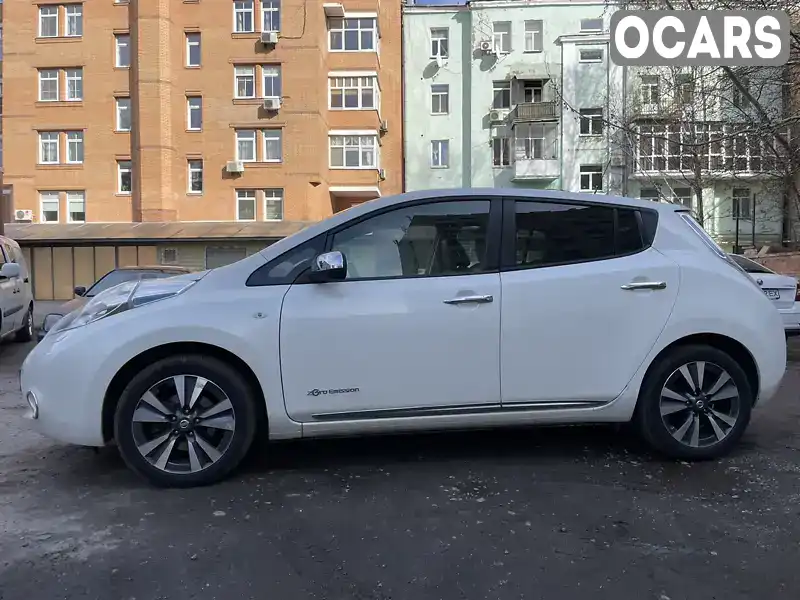Хэтчбек Nissan Leaf 2016 null_content л. Автомат обл. Киевская, Киев - Фото 1/19