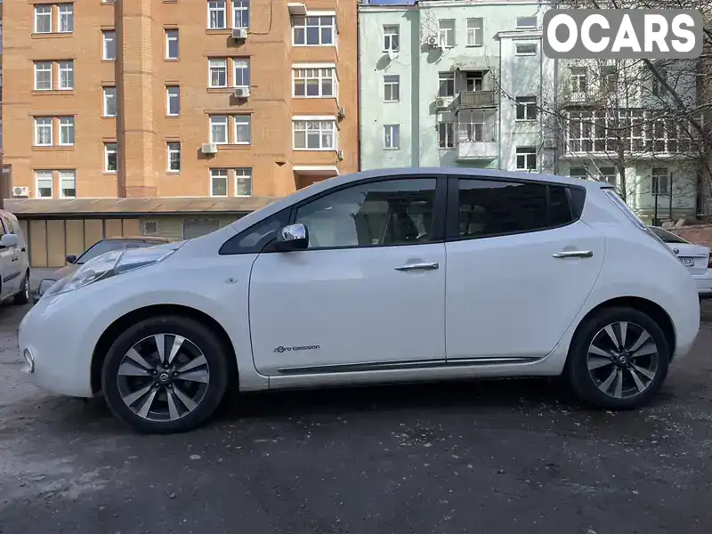 Хетчбек Nissan Leaf 2016 null_content л. Автомат обл. Київська, Київ - Фото 1/19