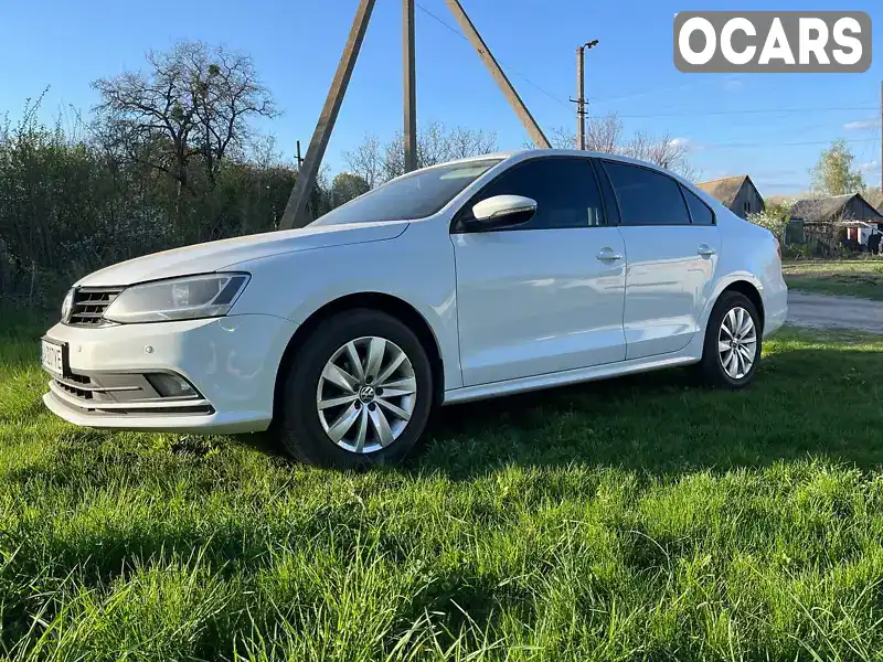 Седан Volkswagen Jetta 2016 1.6 л. Ручная / Механика обл. Черкасская, Каменка - Фото 1/21