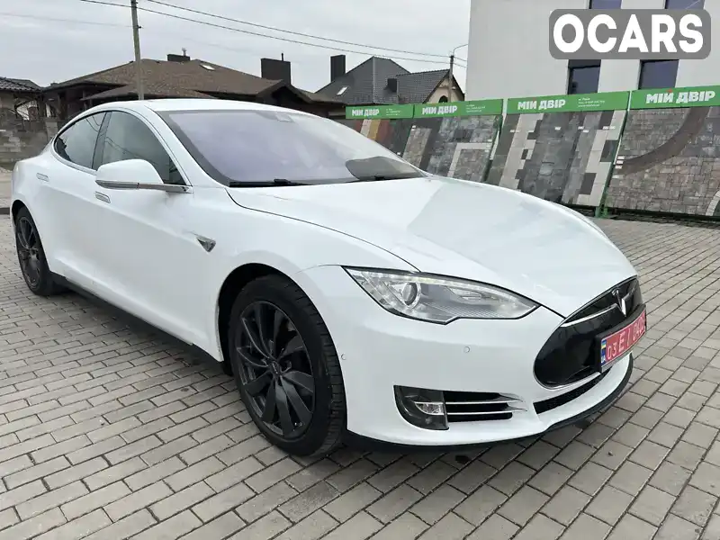 Лифтбек Tesla Model S 2015 null_content л. Автомат обл. Ровенская, Ровно - Фото 1/21