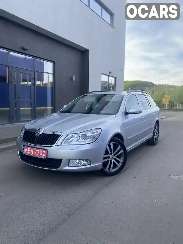 Універсал Skoda Octavia 2012 1.6 л. Ручна / Механіка обл. Закарпатська, Мукачево - Фото 1/21