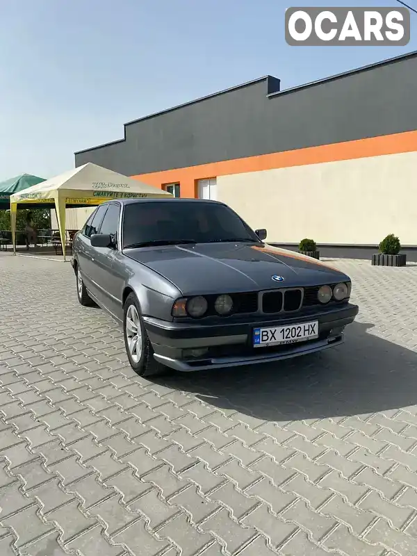 Седан BMW 5 Series 1993 2 л. Ручная / Механика обл. Хмельницкая, Хмельницкий - Фото 1/21