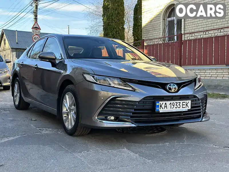 Седан Toyota Camry 2021 2.49 л. обл. Київська, Київ - Фото 1/21