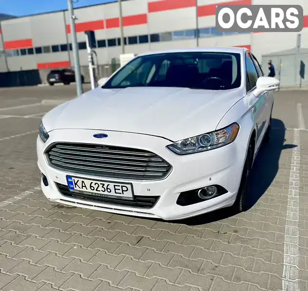 Седан Ford Fusion 2015 2.5 л. Автомат обл. Киевская, Киев - Фото 1/21