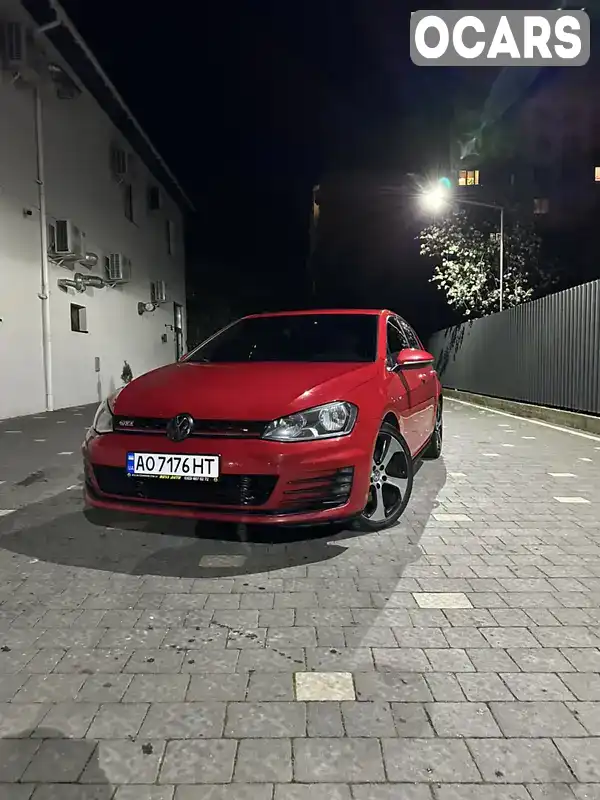 Хэтчбек Volkswagen Golf GTI 2014 1.98 л. Ручная / Механика обл. Закарпатская, Мукачево - Фото 1/11