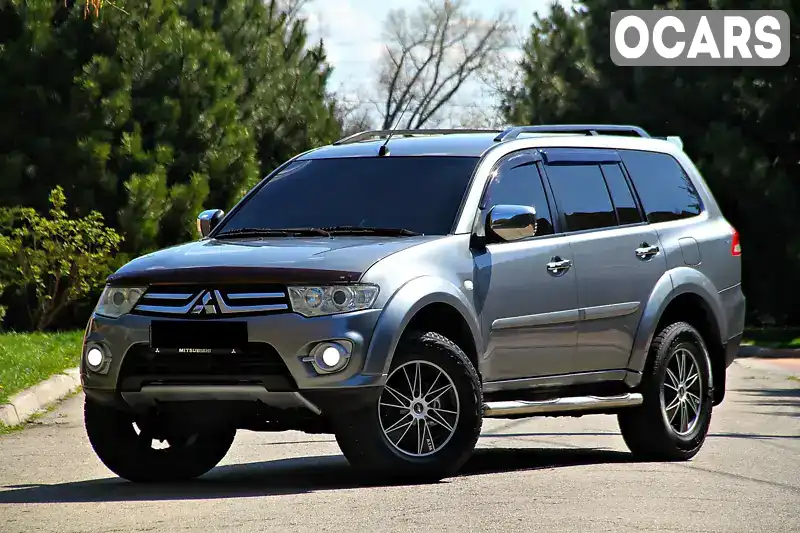 Внедорожник / Кроссовер Mitsubishi Pajero Sport 2014 2.5 л. Ручная / Механика обл. Днепропетровская, Днепр (Днепропетровск) - Фото 1/10