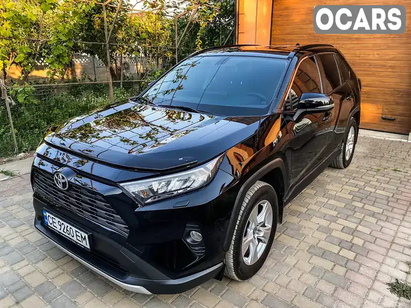 Внедорожник / Кроссовер Toyota RAV4 2019 1.99 л. Вариатор обл. Черновицкая, Черновцы - Фото 1/21