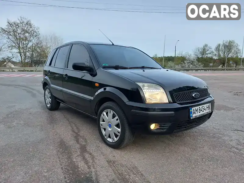 Хэтчбек Ford Fusion 2004 1.6 л. Ручная / Механика обл. Житомирская, Житомир - Фото 1/21