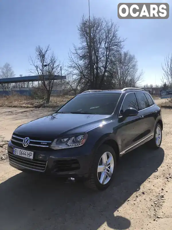 Позашляховик / Кросовер Volkswagen Touareg 2013 3 л. Автомат обл. Полтавська, Полтава - Фото 1/13