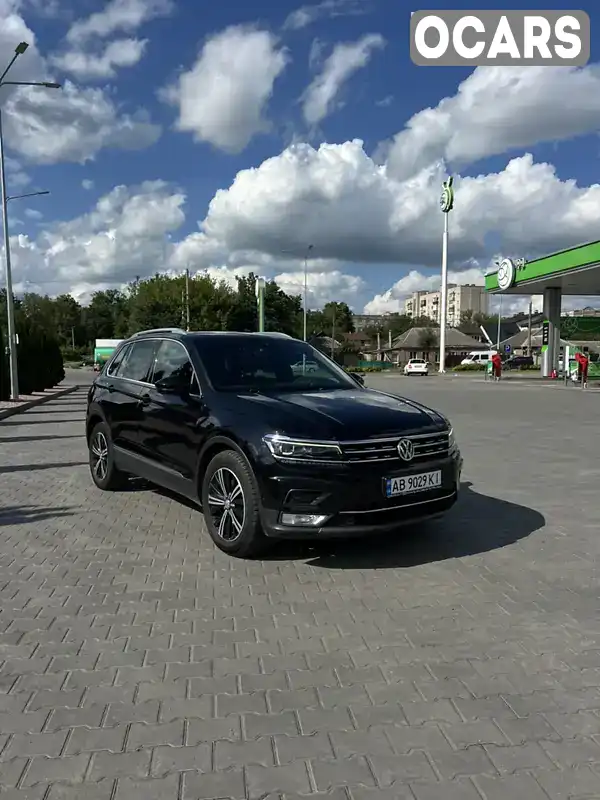 Внедорожник / Кроссовер Volkswagen Tiguan 2017 2 л. обл. Винницкая, Винница - Фото 1/21