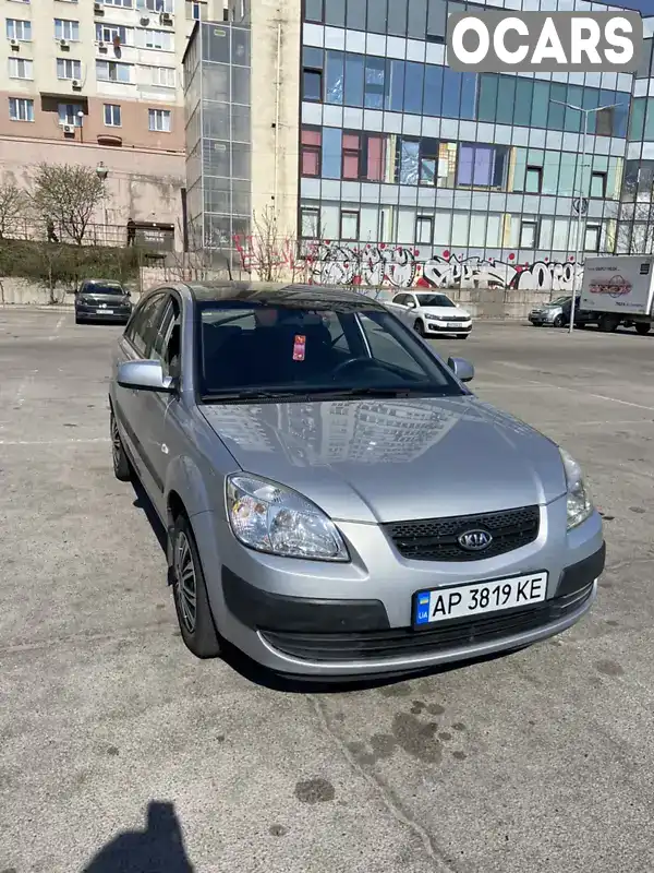 Хэтчбек Kia Rio 2006 1.4 л. Автомат обл. Запорожская, Запорожье - Фото 1/12