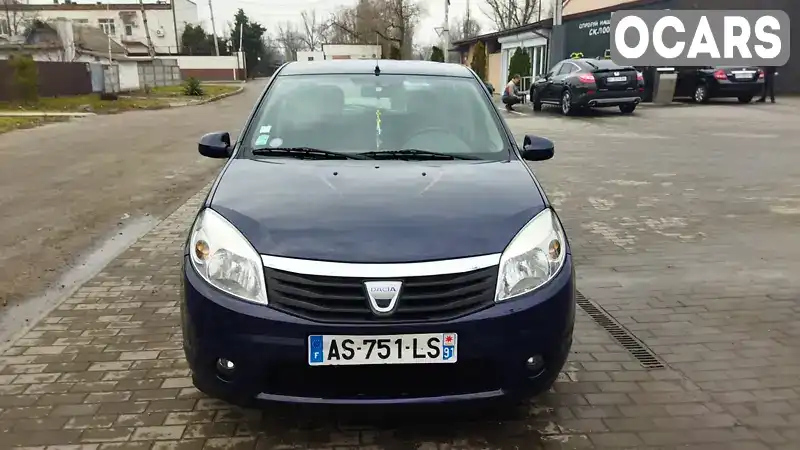 Хэтчбек Dacia Sandero 2010 1.4 л. Ручная / Механика обл. Полтавская, Кременчуг - Фото 1/13