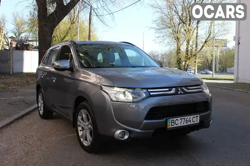 Позашляховик / Кросовер Mitsubishi Outlander 2012 2.36 л. Автомат обл. Київська, Київ - Фото 1/21