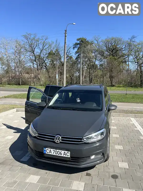 Микровэн Volkswagen Touran 2015 1.97 л. Ручная / Механика обл. Черкасская, Черкассы - Фото 1/11