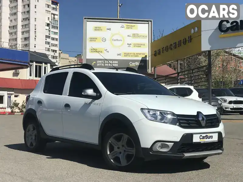 Хетчбек Renault Sandero 2017 0.9 л. Ручна / Механіка обл. Одеська, Одеса - Фото 1/21