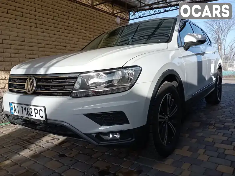 Внедорожник / Кроссовер Volkswagen Tiguan 2018 1.98 л. Автомат обл. Киевская, Тараща - Фото 1/21