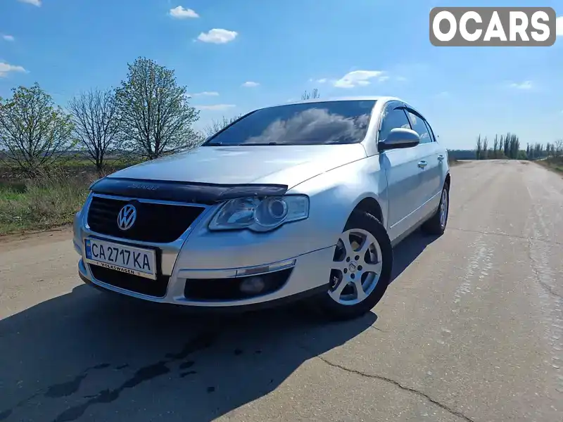 Седан Volkswagen Passat 2005 1.97 л. Ручная / Механика обл. Кировоградская, Бобринец - Фото 1/14