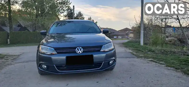 Седан Volkswagen Jetta 2013 2.5 л. Автомат обл. Ивано-Франковская, Ивано-Франковск - Фото 1/21