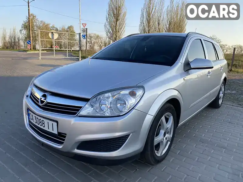 Универсал Opel Astra 2008 1.69 л. Ручная / Механика обл. Черкасская, Черкассы - Фото 1/21