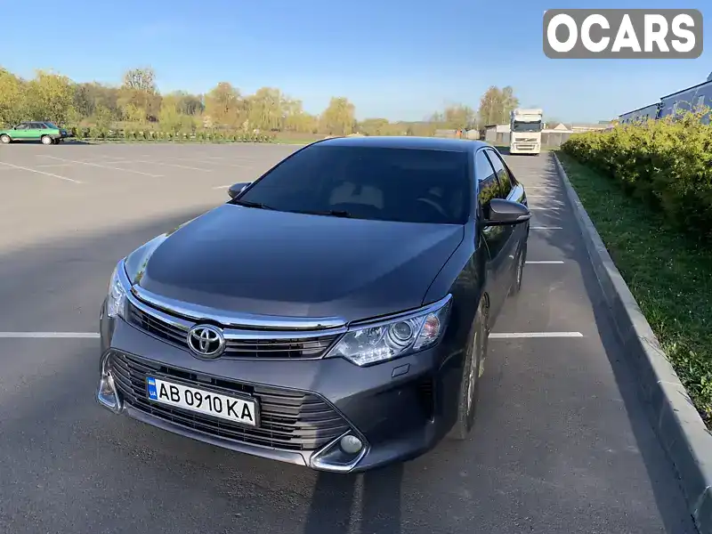 Седан Toyota Camry 2015 2.49 л. Автомат обл. Винницкая, Хмельник - Фото 1/17